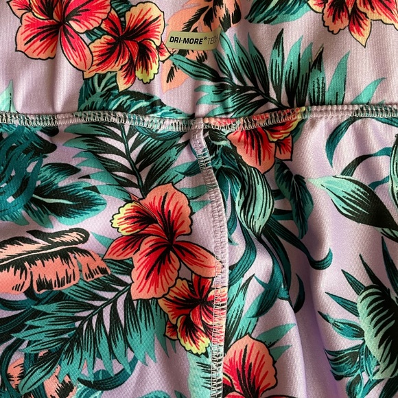 Athletic Works, workout knee length pants, Medium - Picture 4 of 4